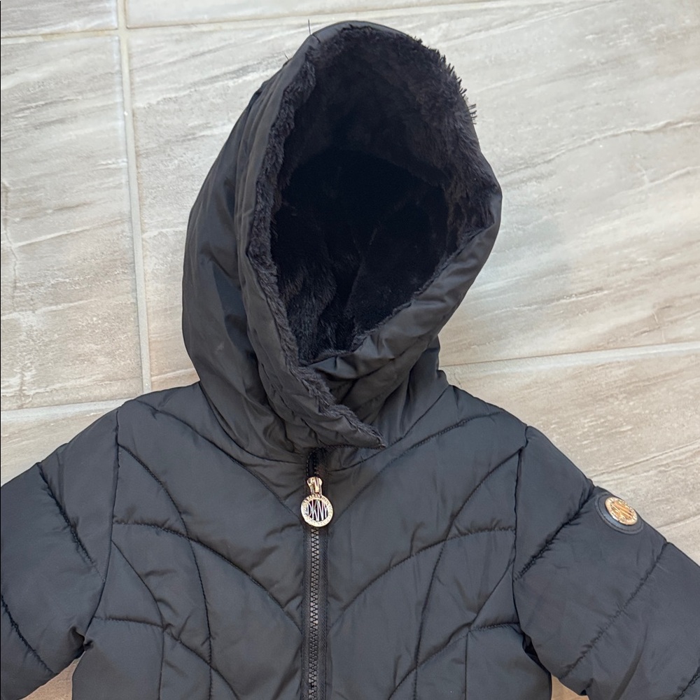 DKNY Girls 4 Hooded Winter Puffer Coat Full Zip Fleece Lined Warm Pockets‎ - Picture 2 of 14